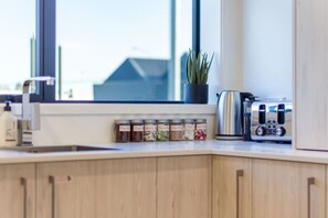 Interior - Bright Cityside 4BR Sunlit Balcony at Tuam St (Christchurch)