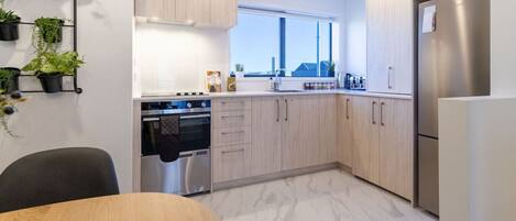 Fridge, microwave, oven, stovetop