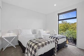 4 Schlafzimmer, Bügeleisen/Bügelbrett, kostenloses WLAN, Bettwäsche