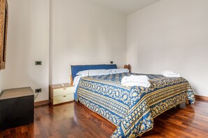 1 chambre, fer et planche à repasser, Wi-Fi