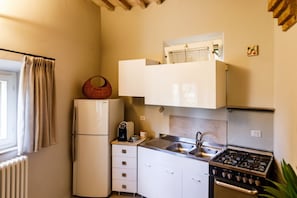 雪櫃、焗爐、爐具、咖啡機/沖茶器