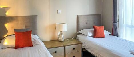 2 bedrooms