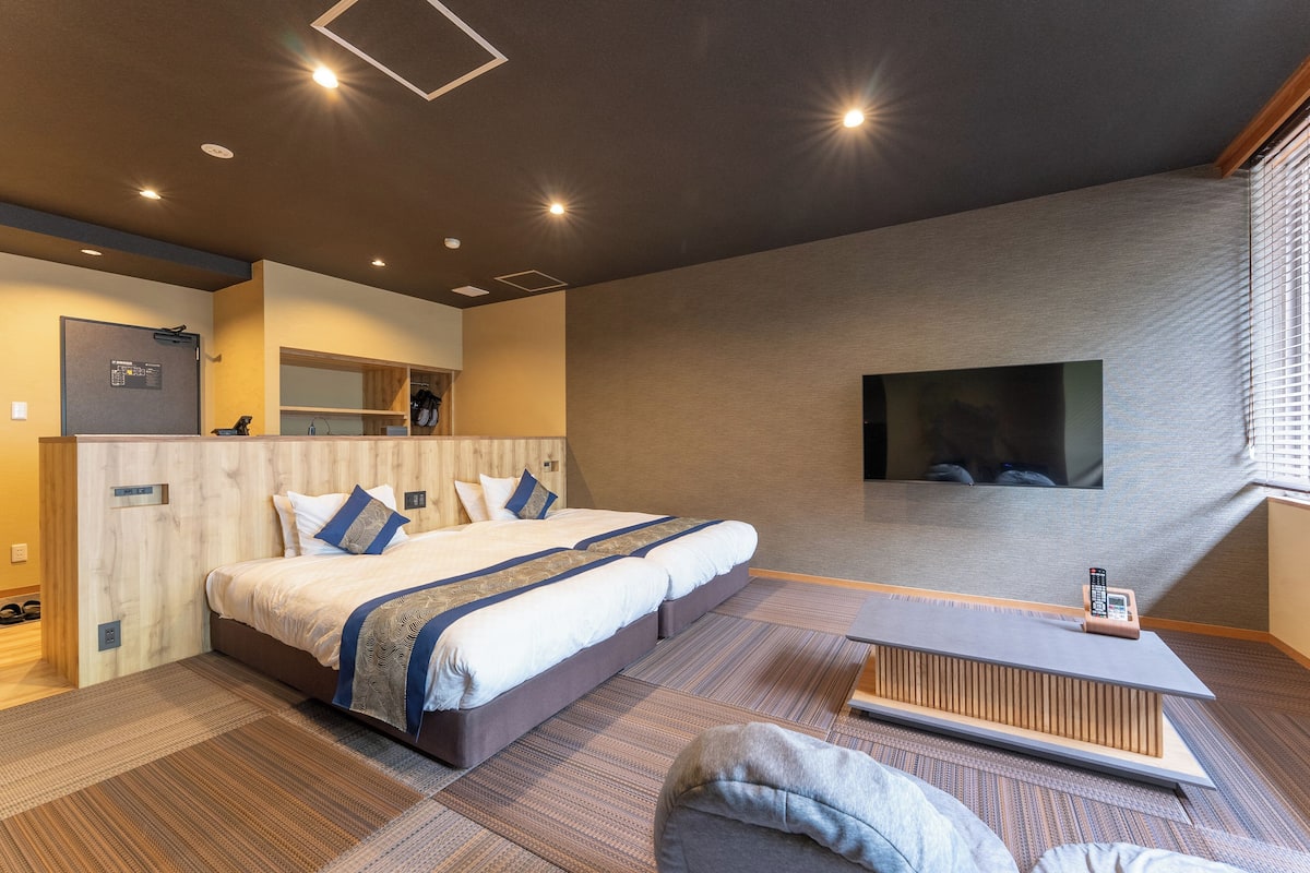 Kamer in Japanse stijl (Private Onsen and Terrace) | 1 slaapkamer, een kluis op de kamer, gratis wifi, beddengoed
