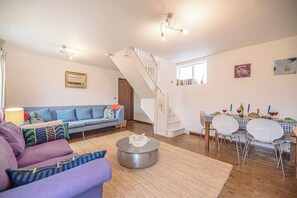 TV - Stable Cottage, Saxmundham (Saxmundham)