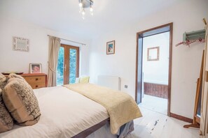 3 chambres, fer et planche Ă repasser, Wi-Fi, draps fournis