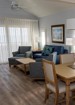 Interior - Sanibel, Shell Island Beach Club, Oceanfront 
Near Lighthouse (Sanibel)