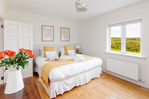 4 Schlafzimmer, Bügeleisen/Bügelbrett, WLAN, Bettwäsche