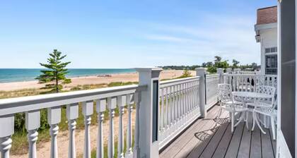 Shoreline Sanctuary | Family Beach Villa with Deck
