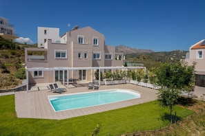 Villa | 4 bedrooms - Blue Hills Villas by Estia Orange 1 (Malevizi)