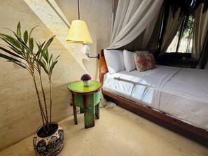 Premium bedding, in-room safe, individually decorated - Alma Libre Hotel Tulum (Tulum)