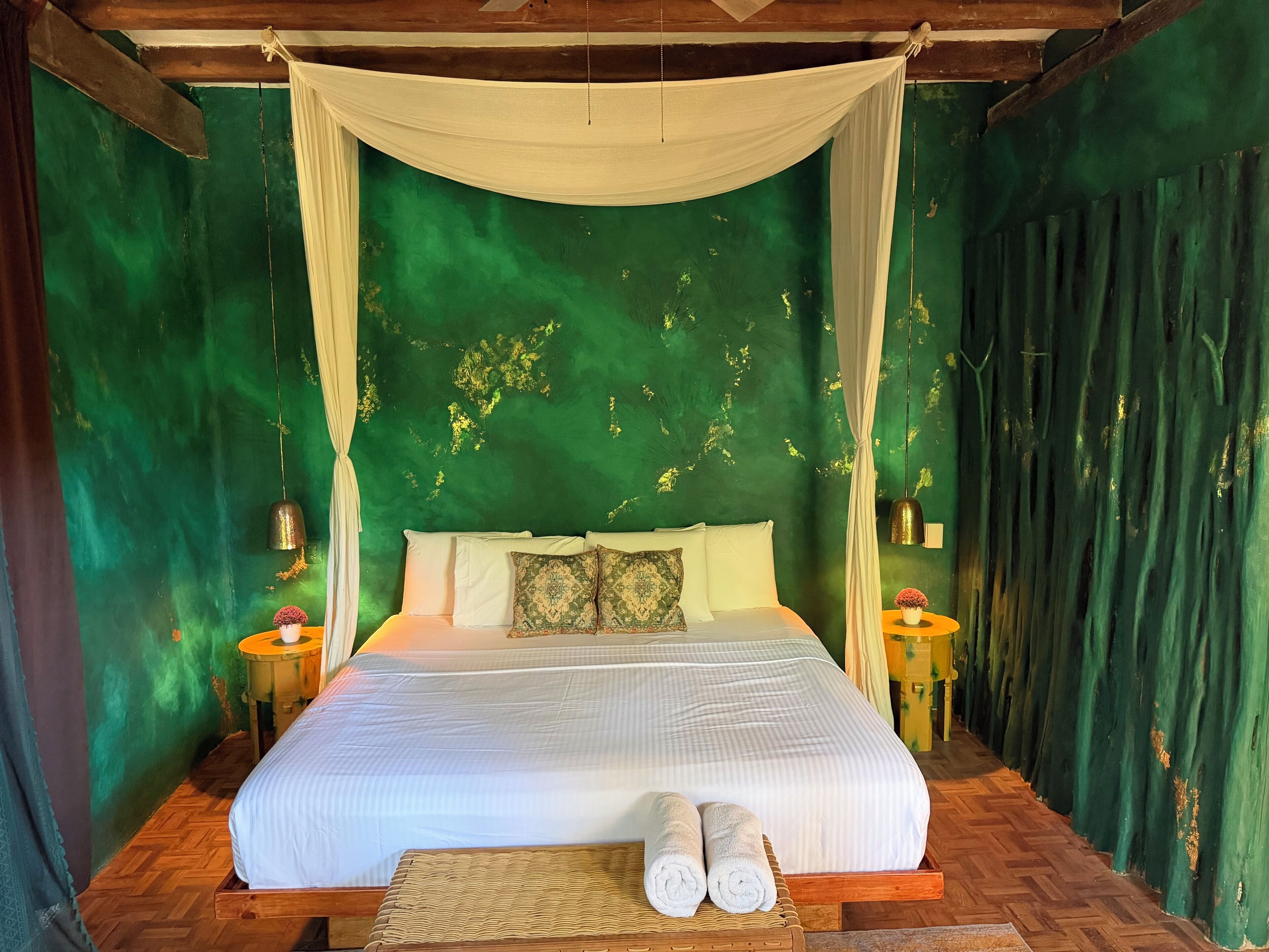 Deluxe Room | In-room safe, blackout drapes, iron/ironing board, free WiFi