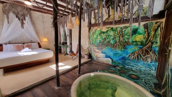 Casa na árvore exclusiva | Cofres nos quartos, cortinas blackout, ferros/tábuas de passar roupa