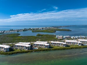 Exterior - 2BR Sandpiper Key – Bright, Stylish & Coastal (Englewood)