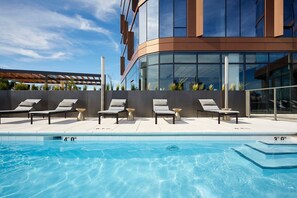 Pool - Blueground | Hyde Park, AC, w/d, nr museum (Chicago)