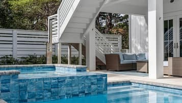 Bañera de hidromasaje privada