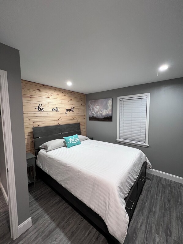 2 bedrooms, iron/ironing board, travel cot, free WiFi