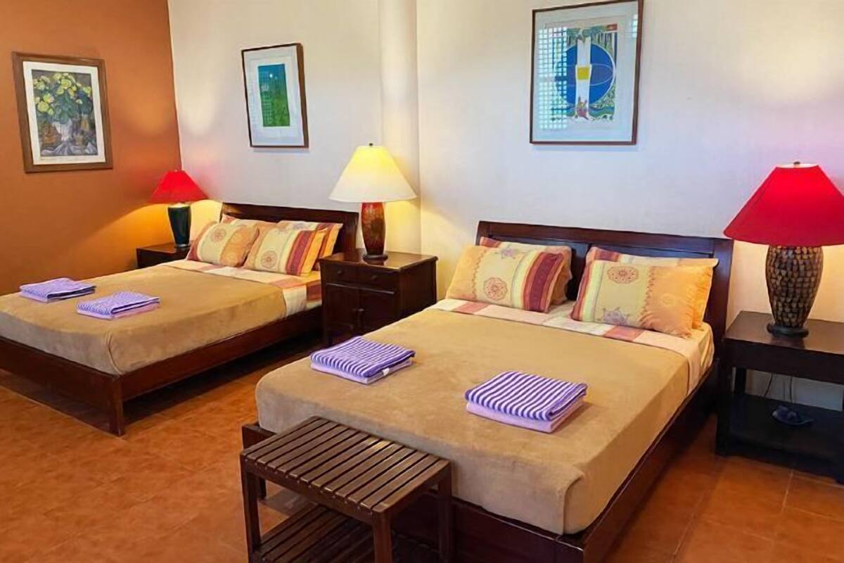 Blackout curtains, free WiFi, bed sheets