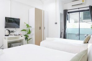 Deluxe Triple Room | View from room - Chana Bangkok Hotel (Bangkok)