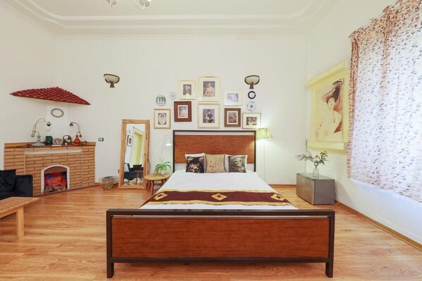 Basic Room | Free WiFi - Cozy Fun Homestay 12 (Hanoi)