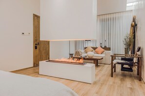 Superior tweepersoonskamer, uitzicht op binnenplaats | Luxe beddengoed, donzen dekbedden, Select Comfort-bedden