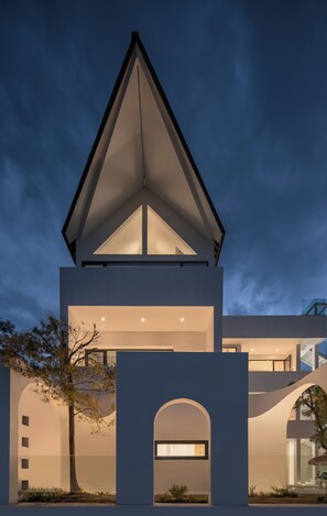 Exterior - DALIKONGDAOBANSHANHAIJINGMINGSU (Dali)