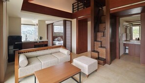 2 bedrooms, minibar, in-room safe, free WiFi
