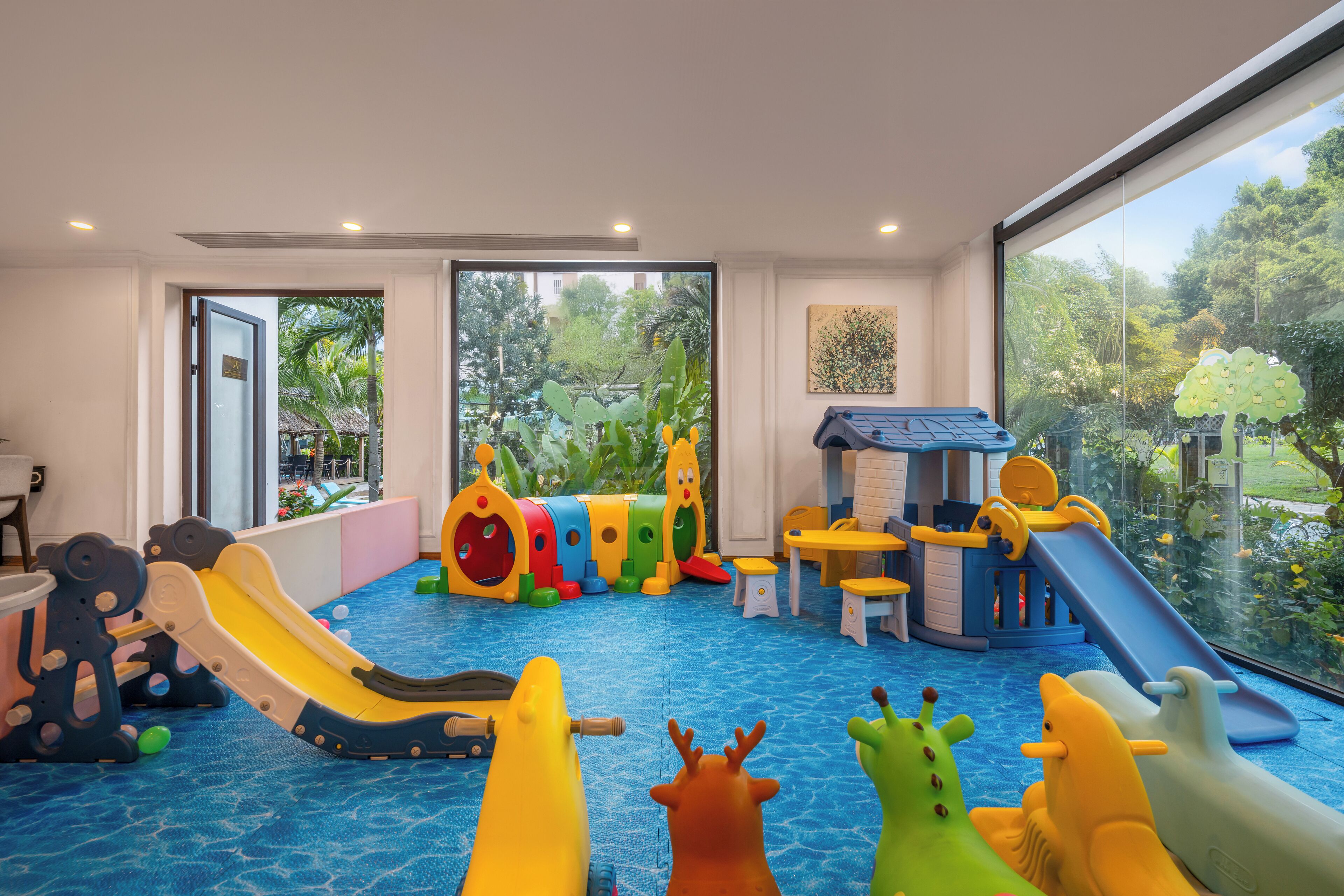 Children’s play area – indoor