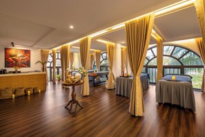 Soins corporels, massages aux pierres chaudes, gommages corporels