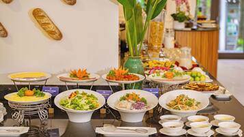 Desayuno buffet incluido todos los días