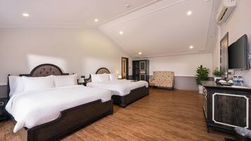 Memory foam beds, in-room safe, blackout drapes, soundproofing