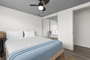 3 Schlafzimmer, Zimmersafe, Schreibtisch, Bügeleisen/Bügelbrett