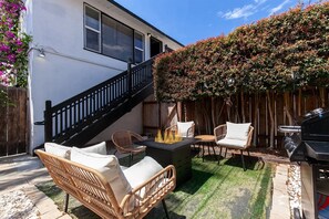 Terrace/patio - 7 Blocks to the Beach with Firepit, Grill, & Stocked Kitchen (San Diego)
