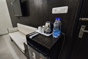 Family Room | Laptop workspace, free WiFi - hotel akaal heights (Amritsar)