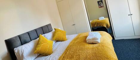 2 sovrum, strykjärn/strykbräda, wi-fi och sängkläder