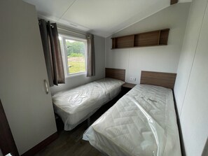 3 bedrooms, free WiFi, bed sheets
