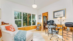 صورة غير مصنفة، 4 من 52، زرّ