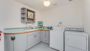 Luokittelematon kuva, 3 kautta 52, painike