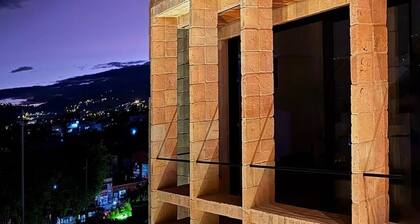 Cozy, centricand styled 2-bedroom apartment in enchanting Cuenca