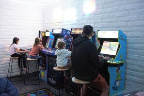 Casino - Spacious Oasis w/ Pool, Sauna, and Secret Arcade (La Mesa)