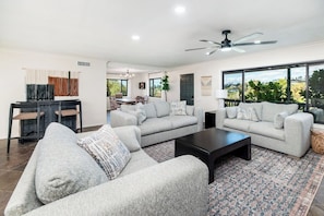 Smart TV, fireplace, offices - Spacious Oasis w/ Pool, Sauna, and Secret Arcade (La Mesa)