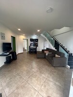 Economy Room, 4 Bedrooms | Living room