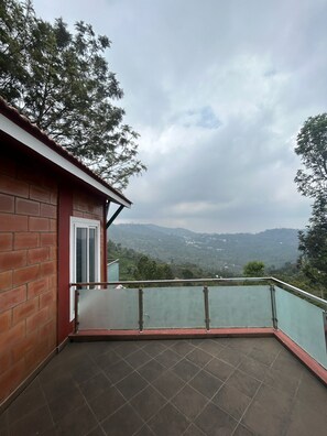 Economy Room, 4 Bedrooms | Balcony