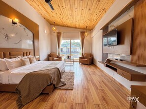 ห้องพรีเมียมดับเบิล | ห้องพักตกแต่งอย่างมีเอกลักษณ์, โต๊ะทำงาน, พื้นที่ทำงานแบบใช้แล็ปท็อป