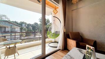 Luxury Double Room | Individually decorated, desk, laptop workspace, soundproofing