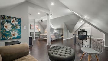 4 bedrooms, desk, iron/ironing board, free WiFi