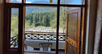 Chichoga Holiday Inn Manali