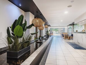 Lobby - Luxe Oceanfront Haven with a Rooftop Spa (Kingscliff)
