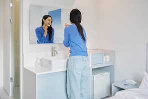 Habitació doble bàsica | Roba de llit d'alta qualitat i escriptori