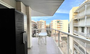 Property grounds - 3 Rooms 5 People (Salou)