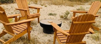 Marathon: Desert Oasis Retreat